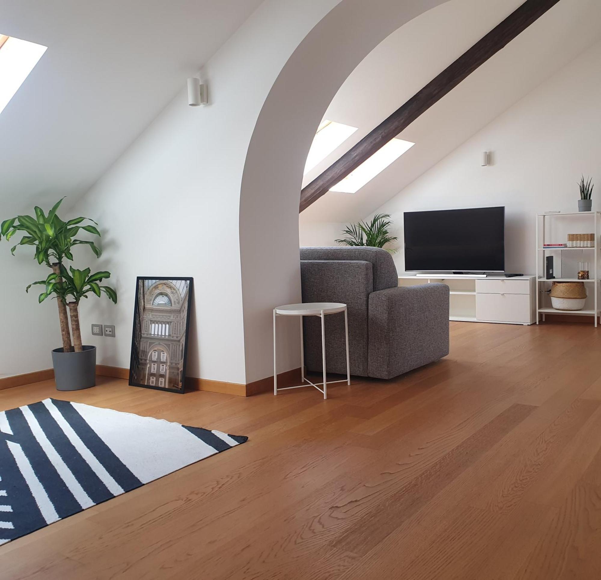 נאפולי Unonoveuno Luxury Apartment מראה חיצוני תמונה