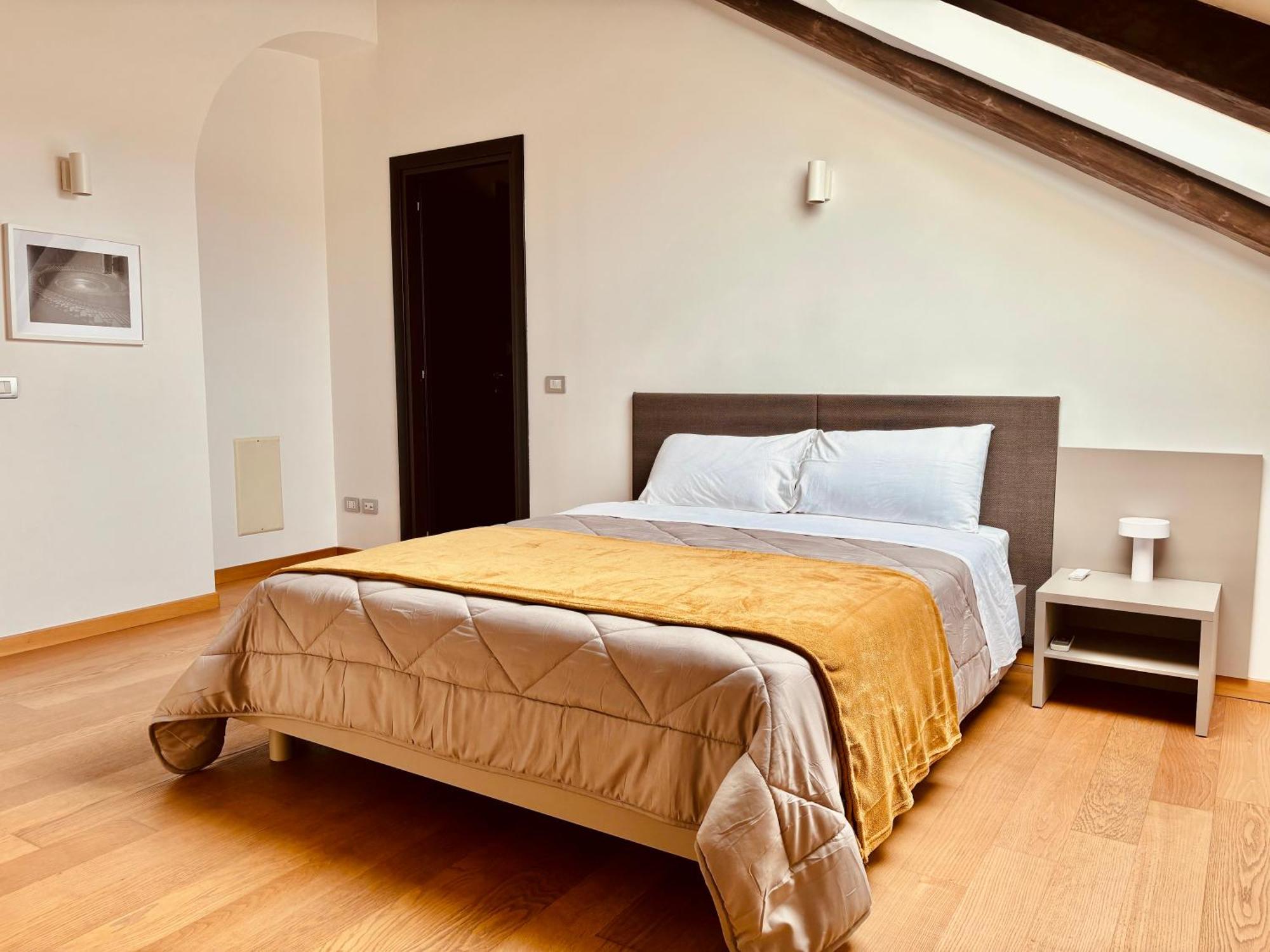 נאפולי Unonoveuno Luxury Apartment מראה חיצוני תמונה